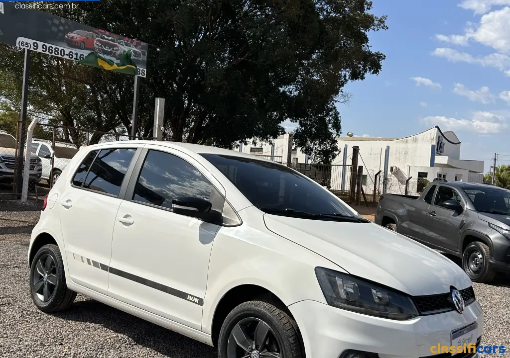 VW+-+VolksWagen-MT-Diamantino-Fox+RUN+1.6+Flex+8V+5p-2017+Flex-Branca