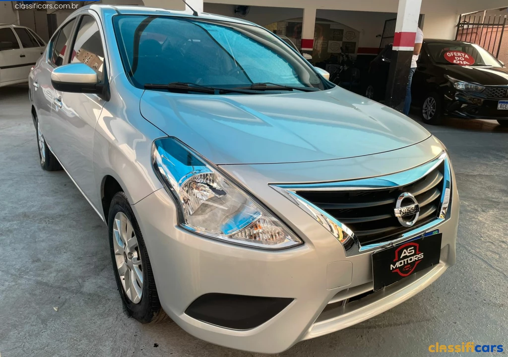 Nissan-MT-Cuiab%C3%A1-VERSA+SV+1.6+16V+FlexStart+4p+Aut.-2018+Gasolina-PRATA