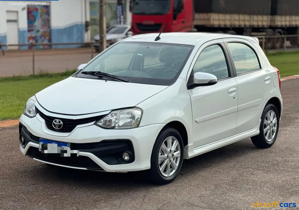 Toyota-RO-Rolim+de+Moura-ETIOS+XLS+1.5+Flex+5p+Aut.-2018+Flex-Branco+p%C3%A9rola+