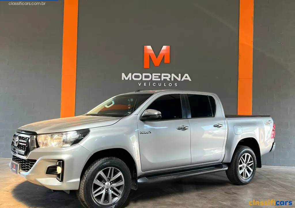 Toyota-MT-Cuiab%C3%A1-Hilux+CD+SRV+4x4+2.7+Flex+16V+Aut.-2020+Gasolina-PRATA