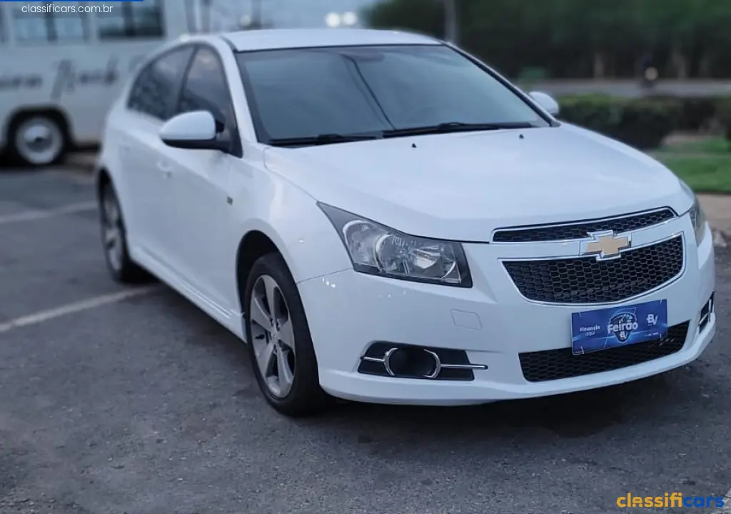 GM+-+Chevrolet-MT-CUIABA-CRUZE+HB+Sport+LT+1.8+16V+FlexP.+5p+Mec-2013+Gasolina-BRANCA