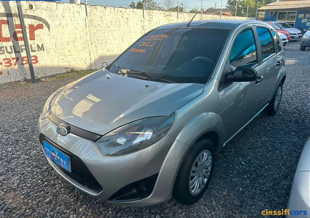 Ford-MT-V%C3%A1rzea+Grande-Fiesta+1.6+8V+Flex%2FClass+1.6+8V+Flex+5p-2011+Gasolina-Prata