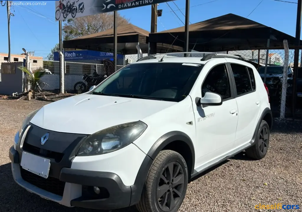 Renault-MT-Diamantino-SANDERO+STEPWAY+Hi-Flex+1.6+16V+5p+Aut.-2014+Flex-Branca