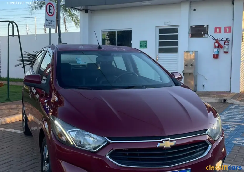 GM+-+Chevrolet-MT-V%C3%A1rzea+Grande-ONIX+HATCH+LTZ+1.4+8V+FlexPower+5p+Mec.-2017+Gasolina-Vermelha
