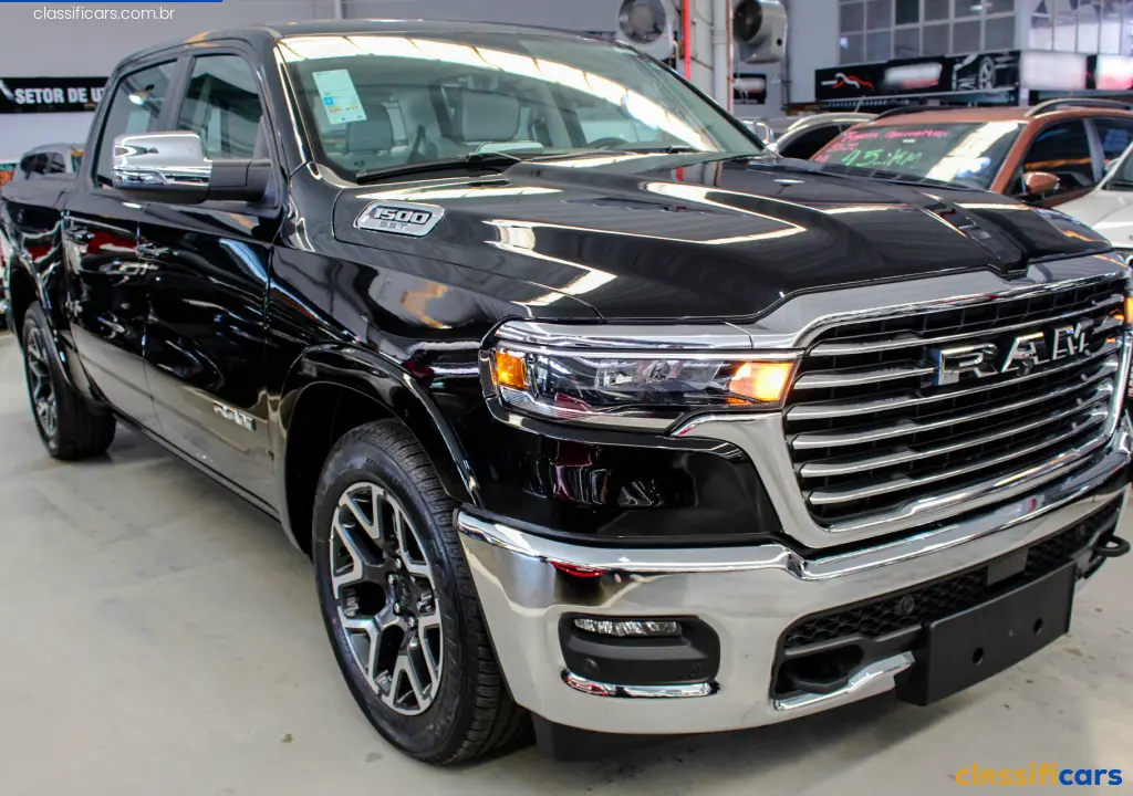 RAM-MT-VARZEA+GRANDE-1500+LARAMIE+3.0+CD+BI-TB+4x4+Aut.-2025+Gasolina-Preta
