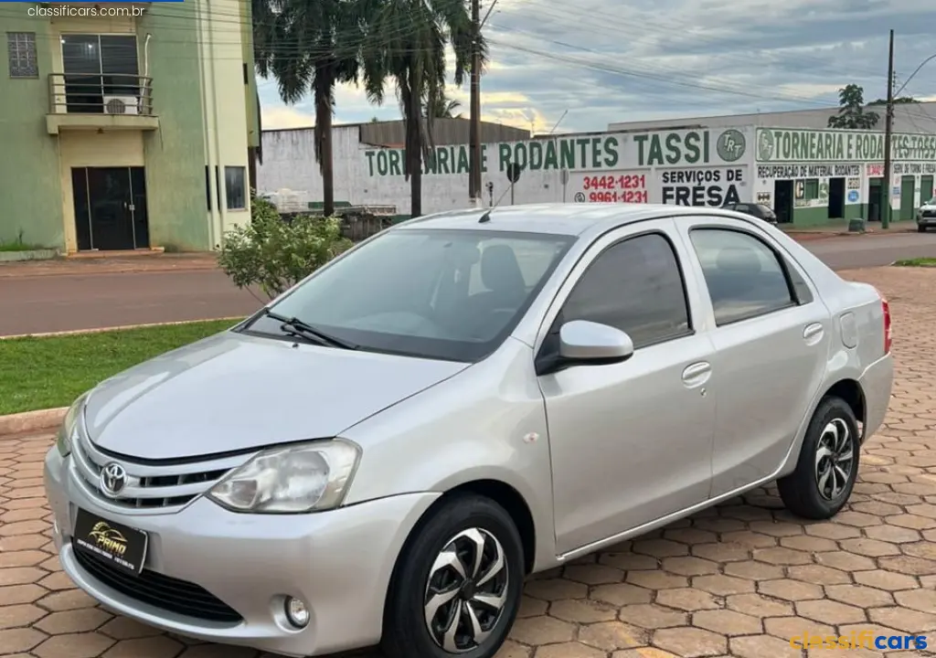 Toyota-RO-Rolim+de+Moura-ETIOS+X+Sedan+1.5+Flex+16V+4p+Mec.-2015+Flex-PRATA