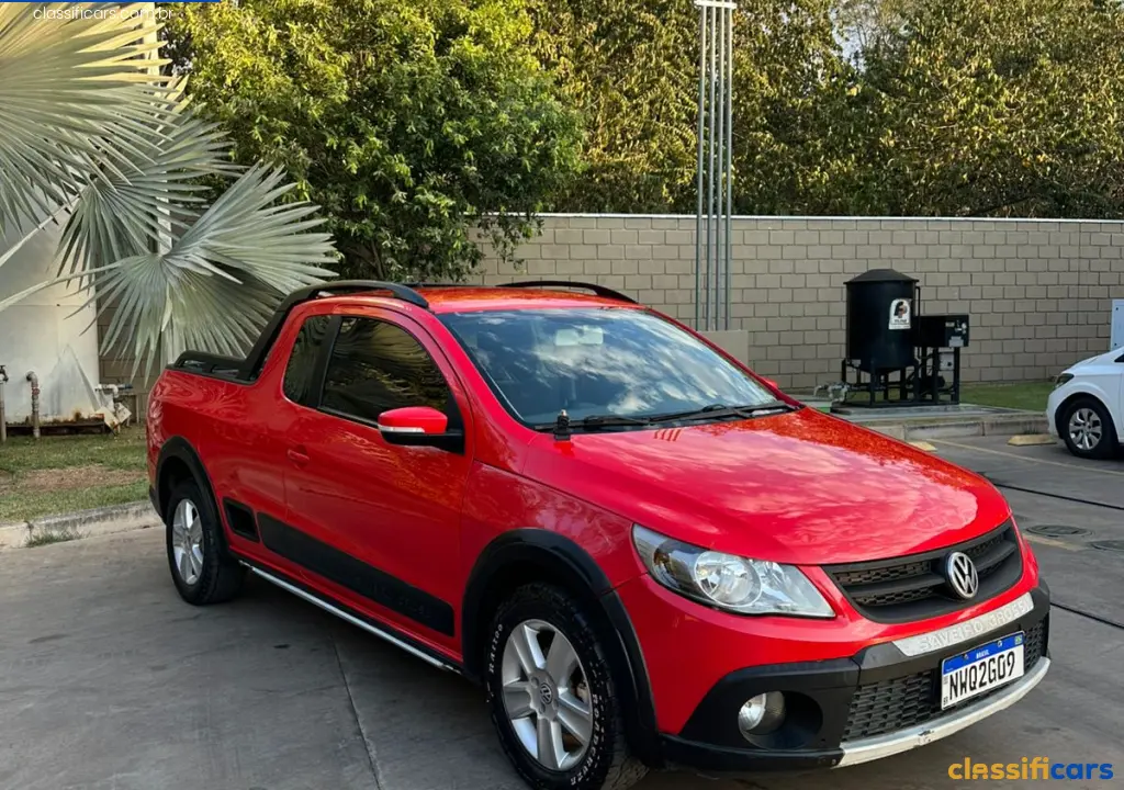 VW+-+VolksWagen-MT-V%C3%A1rzea+Grande-Saveiro+1.6+Mi+Total+Flex+8V+CE-2012+Flex-Vermelha