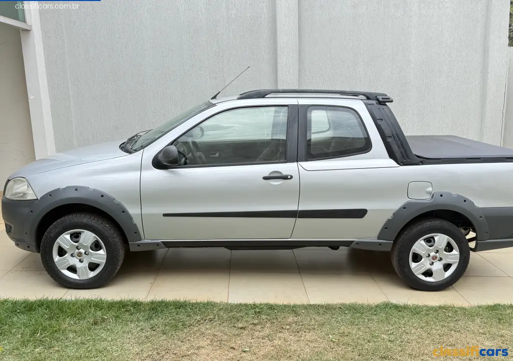 Fiat-RO-Rolim+de+Moura-Strada+Working+Celeb.1.4+Fire+Flex+8V+CD-2013+Flex-PRATA