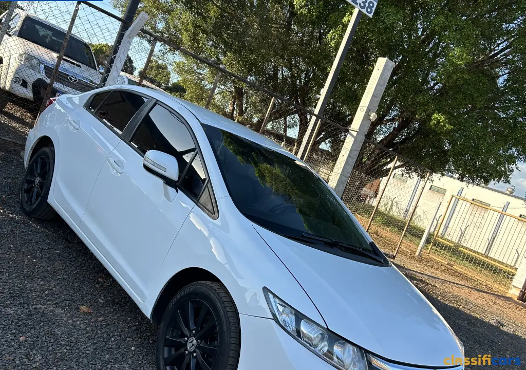 Honda-MT-Diamantino-Civic+Sedan+LXR+2.0+Flexone+16V+Aut.+4p-2014+Gasolina-Branca