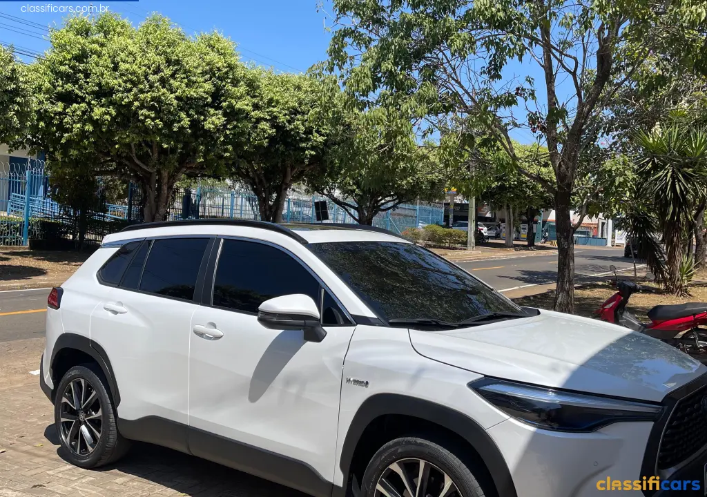 Toyota-RO-Ouro+Preto+do+Oeste-Corolla+Cross+XRX+1.8+16V+Aut.+%28H%C3%ADbrido%29-2023+Gasolina-BRANCA
