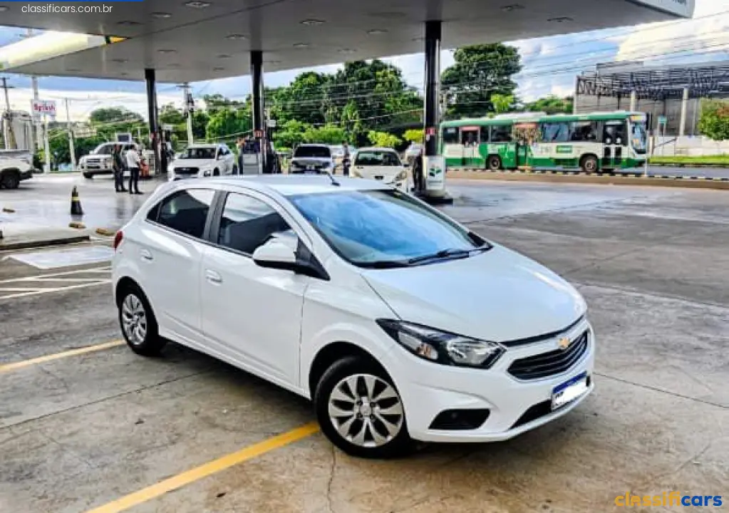GM+-+Chevrolet-MT-V%C3%A1rzea+Grande-ONIX+HATCH+LT+1.4+8V+FlexPower+5p+Mec.-2018+Flex-BRANCO