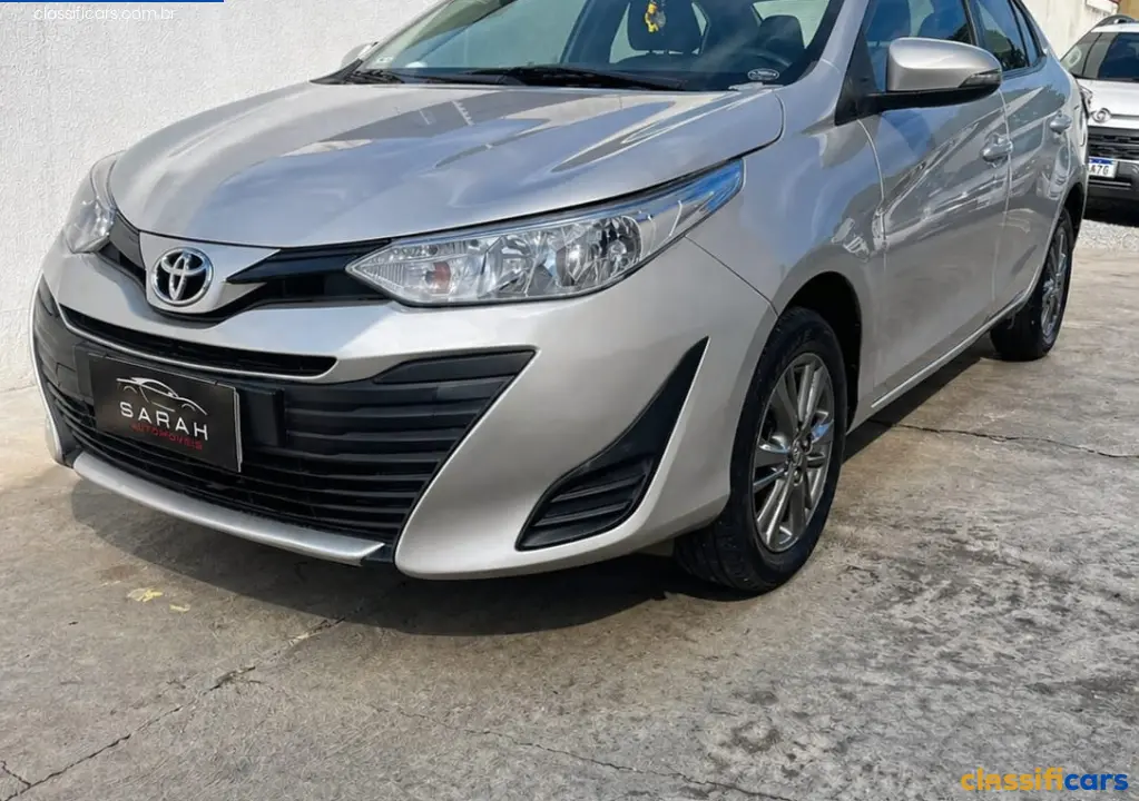 Toyota-MT-V%C3%A1rzea+Grande-YARIS+XL+Plus+Con.+1.5+Flex+16V+5p+Aut.-2021+Flex-Prata