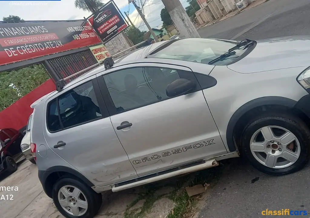 VW+-+VolksWagen-MT-V%C3%A1rzea+Grande-CROSSFOX+1.6+Mi+Total+Flex+8V+5p-2009+Flex-Prata
