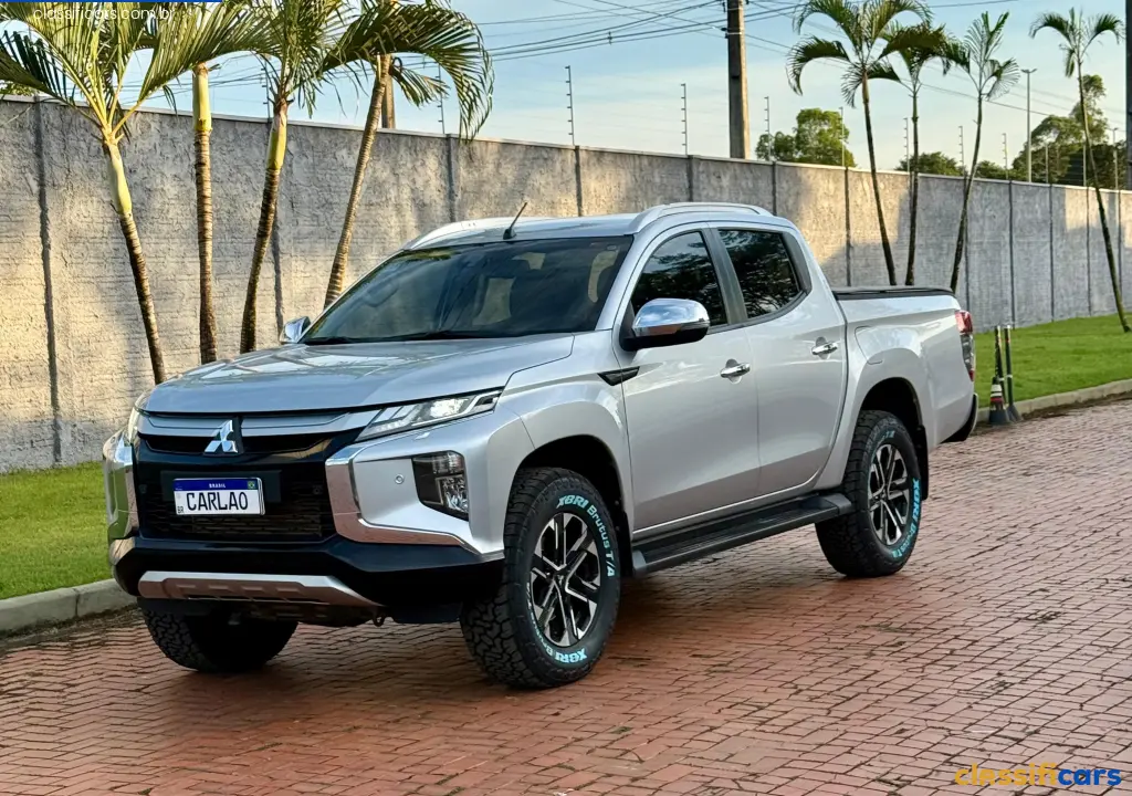 Mitsubishi-RO-Vilhena-L200+Triton+Sport+HPE-S+2.4+CD+Dies.+Aut-2023+Diesel-Prata