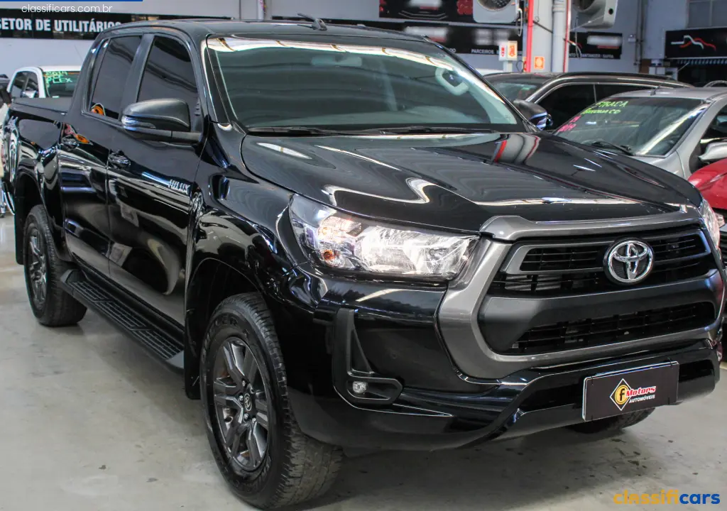Toyota-MT-VARZEA+GRANDE-Hilux+CD+SR+4x4+2.8+TDI+Diesel+Aut.-2024+Diesel-Preta