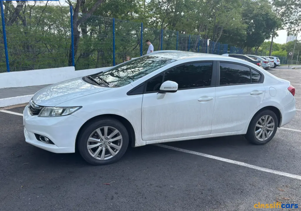Honda-MT-Cuiab%C3%A1-Civic+Sedan+LXR+2.0+Flexone+16V+Aut.+4p-2014+Flex-Branca