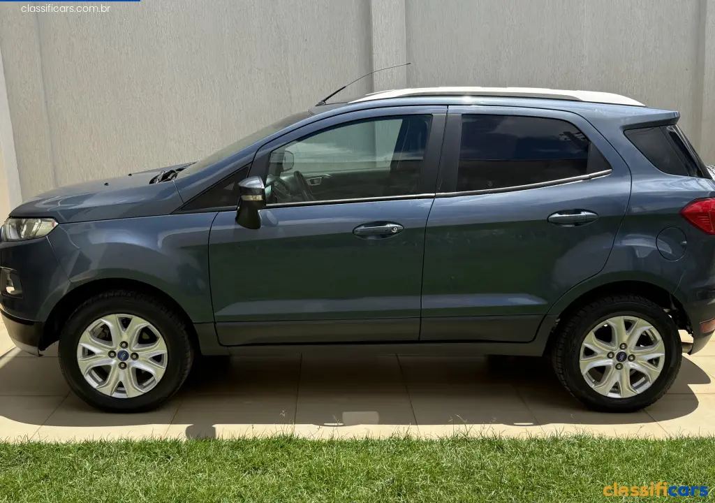 Ford-RO-Rolim+de+Moura-EcoSport+TITANIUM+2.0+16V+Flex+5p+Aut.-2014+Flex-Azul