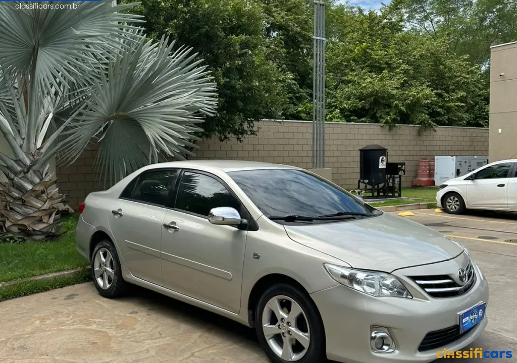 Toyota-MT-V%C3%A1rzea+Grande-Corolla+XEi+2.0+Flex+16V+Aut.-2014+Flex-BEGE