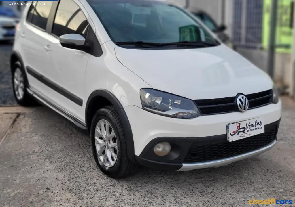 VW+-+VolksWagen-MT-CUIABA-CROSSFOX+1.6+Mi+Total+Flex+8V+5p-2014+Gasolina-branco