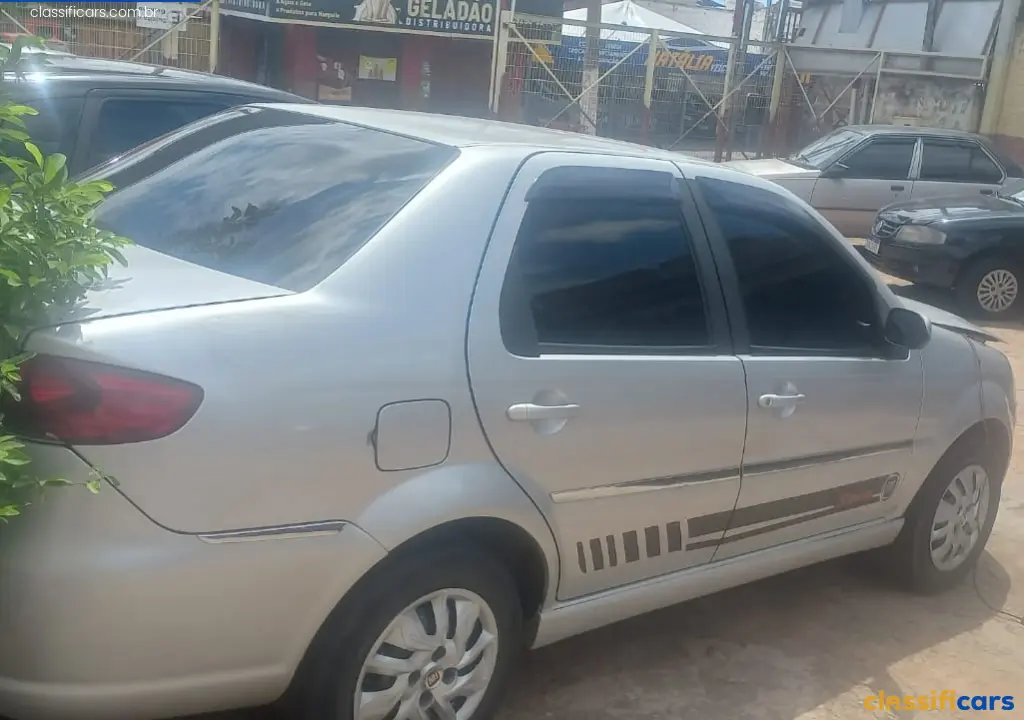 Sicom gaz de fabrica e flex SIENA Tetraful 1.4 completo ano 2008, preço de ocasião, chama no WhatsApp.